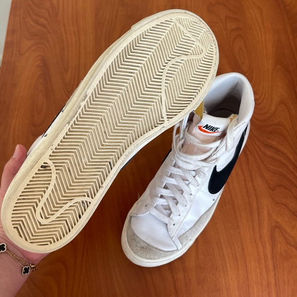 Nike Hightop Blazers - Picture 5 of 6